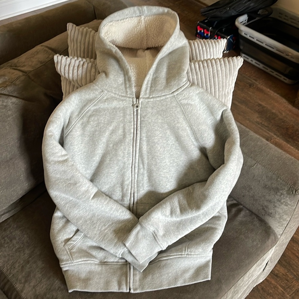 GAP KIDS fleece-lined jacket- size 12. NEVER WORN, LIKE BRAND NEW! Super cozy!